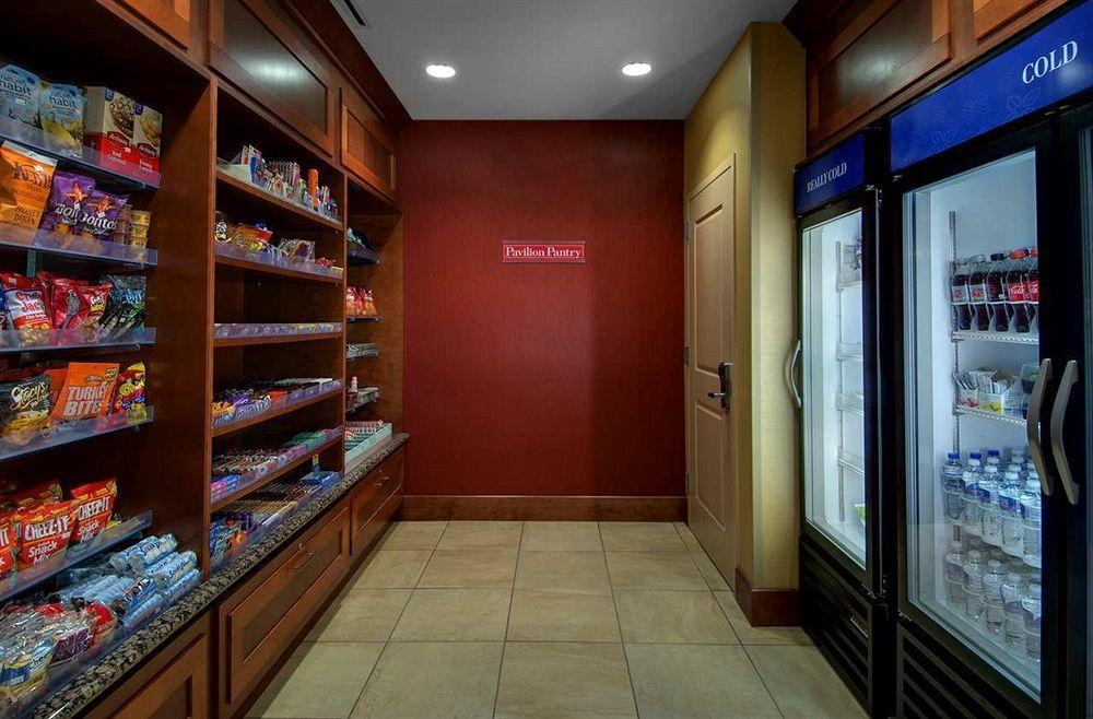 Hilton Garden Inn Milwaukee Airport Зручності фото