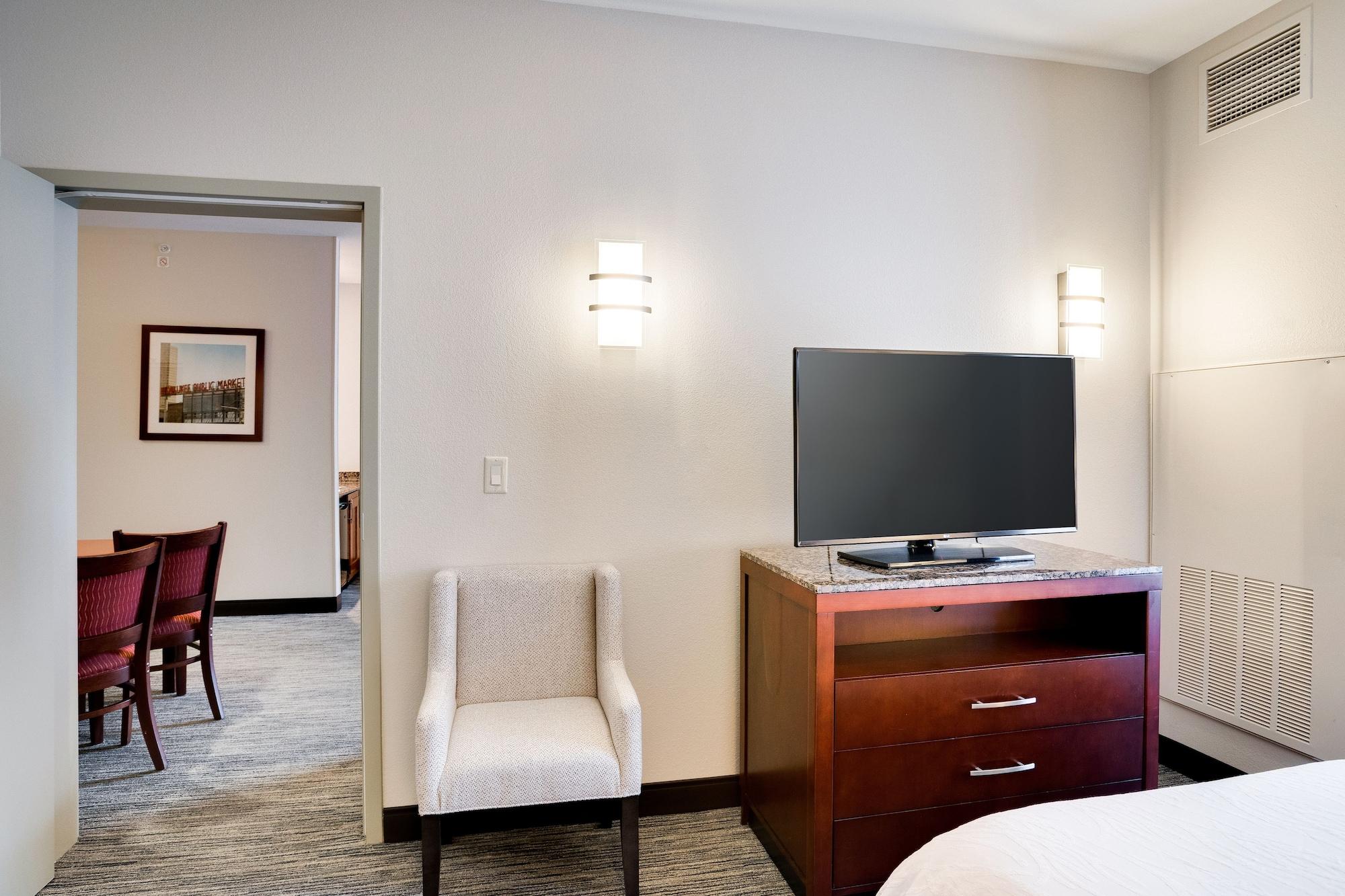 Hilton Garden Inn Milwaukee Airport Екстер'єр фото