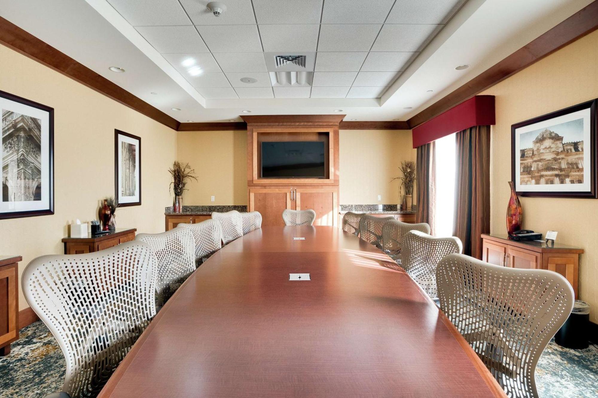 Hilton Garden Inn Milwaukee Airport Екстер'єр фото