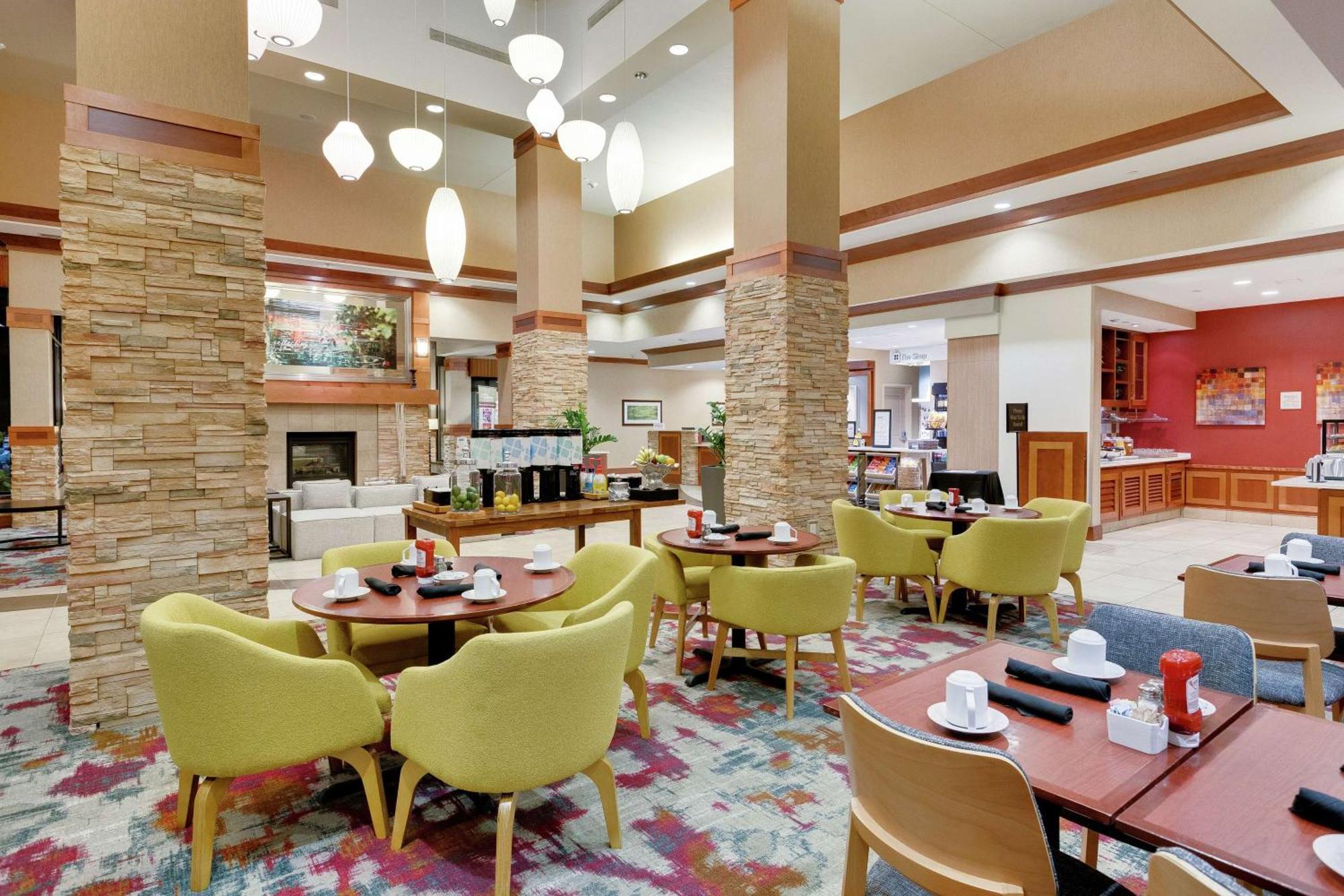 Hilton Garden Inn Milwaukee Airport Екстер'єр фото