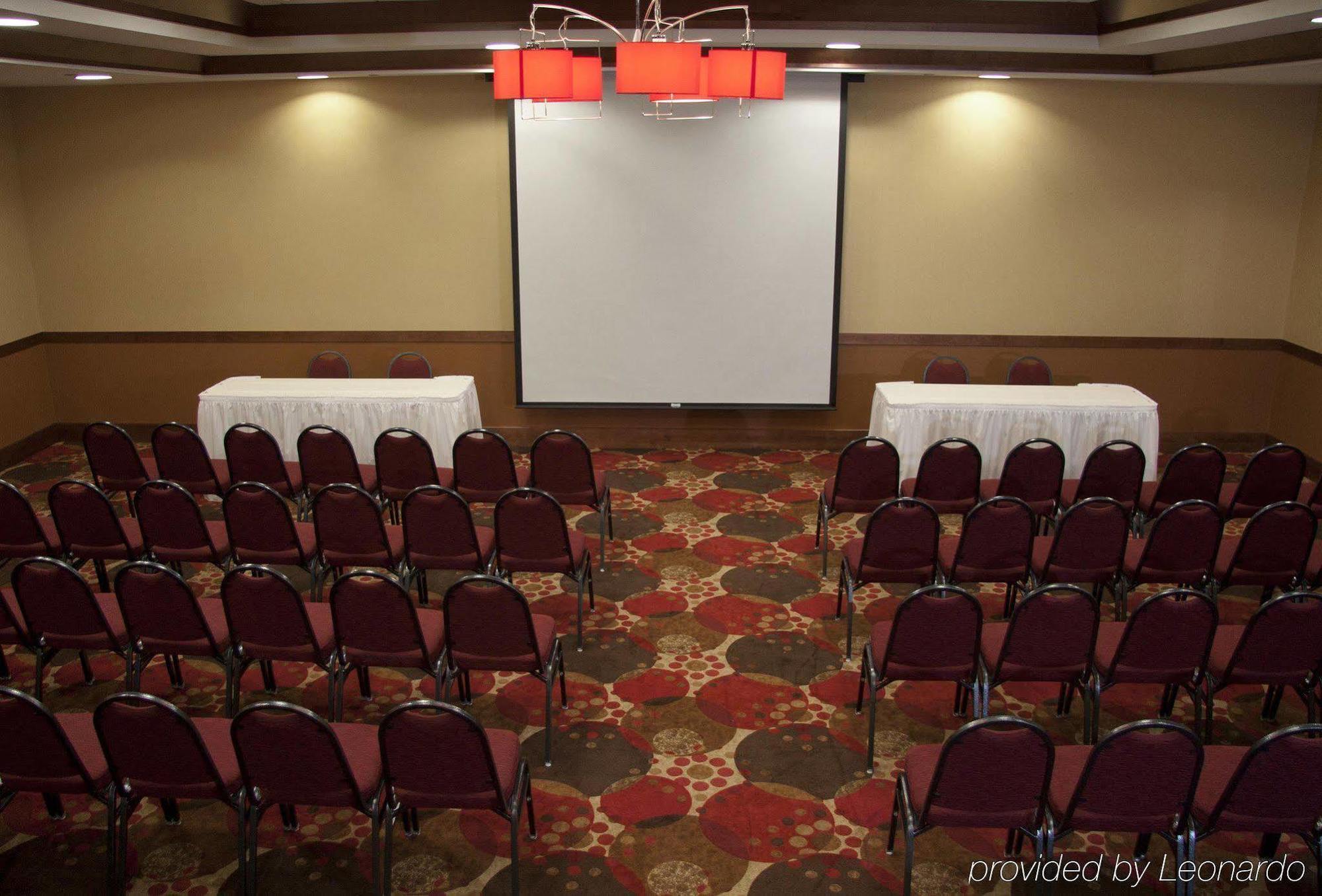 Hilton Garden Inn Milwaukee Airport Зручності фото